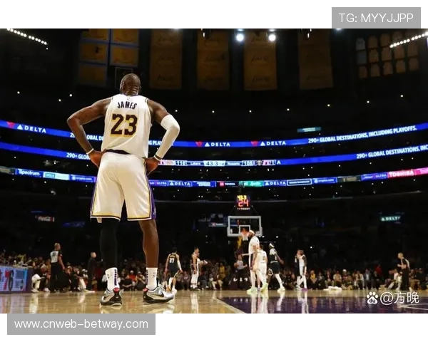 帕金斯直言詹姆斯身体亮红灯 建议他赛季后考虑退役