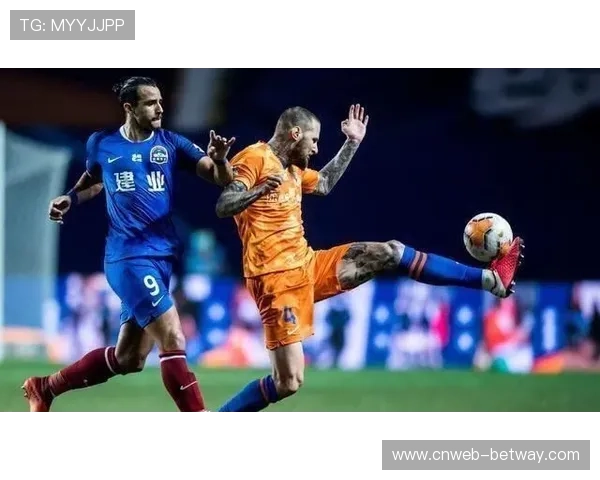 成都蓉城俄罗斯中卫索罗金欧冠经验 提升防线出球能力与硬度 成都蓉城俄罗斯中卫索罗金欧冠经验 提升防线出球能力与硬度