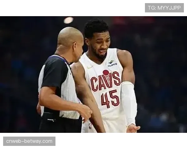 骑士活塞裁判报告揭示四错漏判 阿伦合法封盖被误判六犯离场